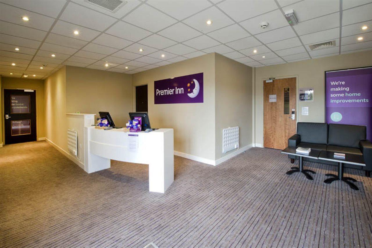 Premier Inn Glasgow Braehead Esterno foto