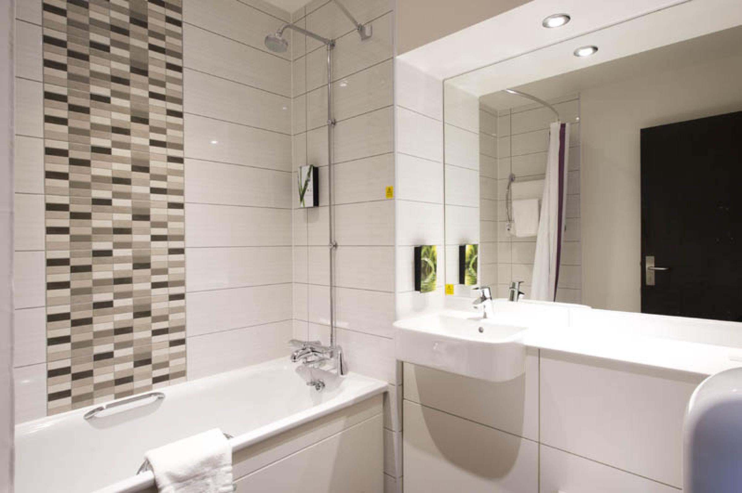 Premier Inn Glasgow Braehead Esterno foto