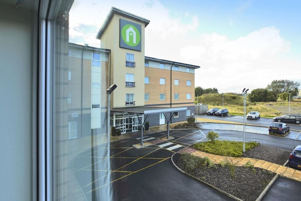 Premier Inn Glasgow Braehead Esterno foto